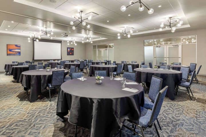 Meeting facility