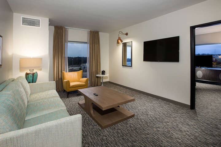 Room 18 of 89
