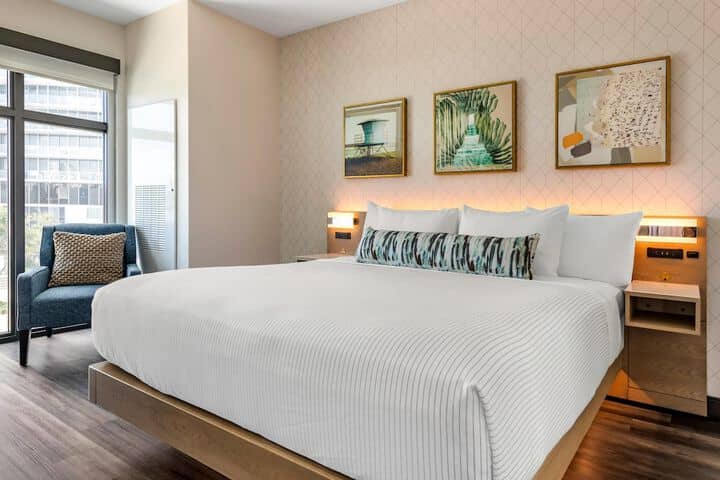Room 21 of 62