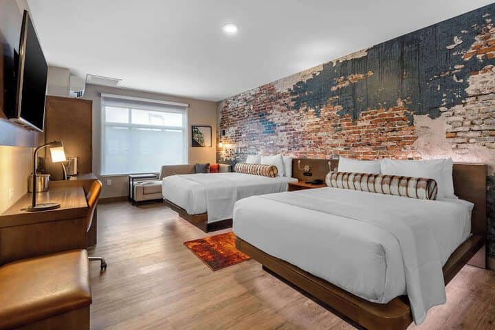 Room 15 of 47