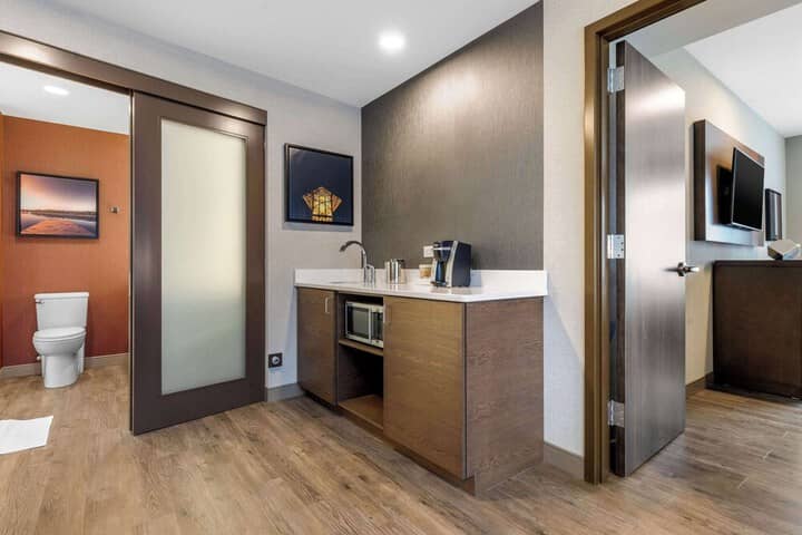 Room 18 of 47