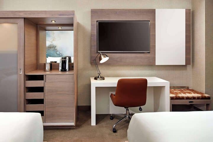 Room 11 of 52
