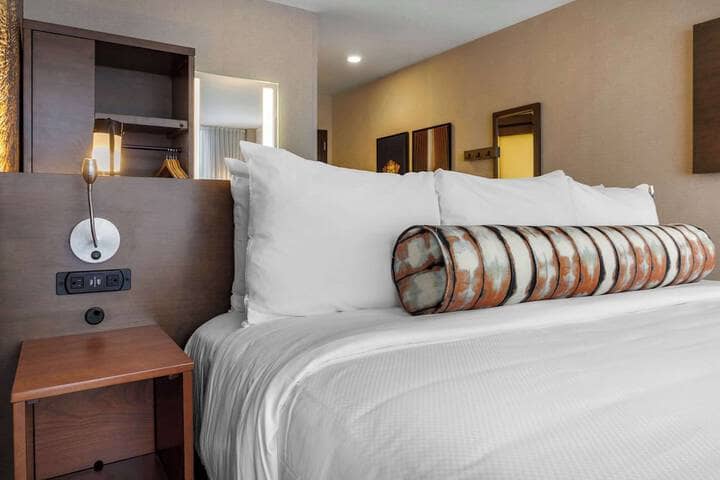 Room 21 of 47