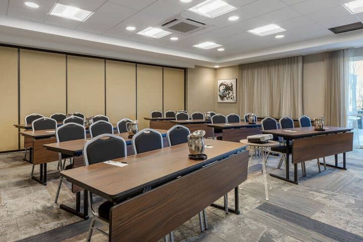 Meeting facility