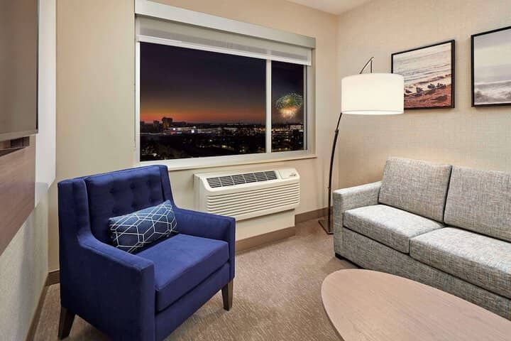 Room 22 of 52