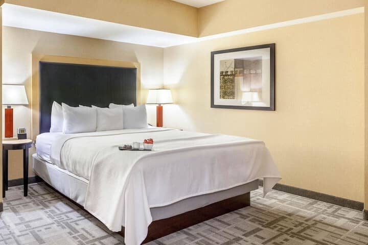 Room 3 of 56