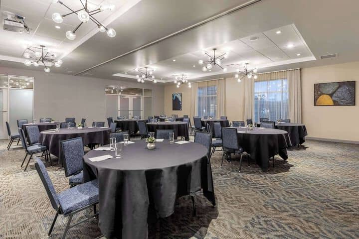 Meeting facility